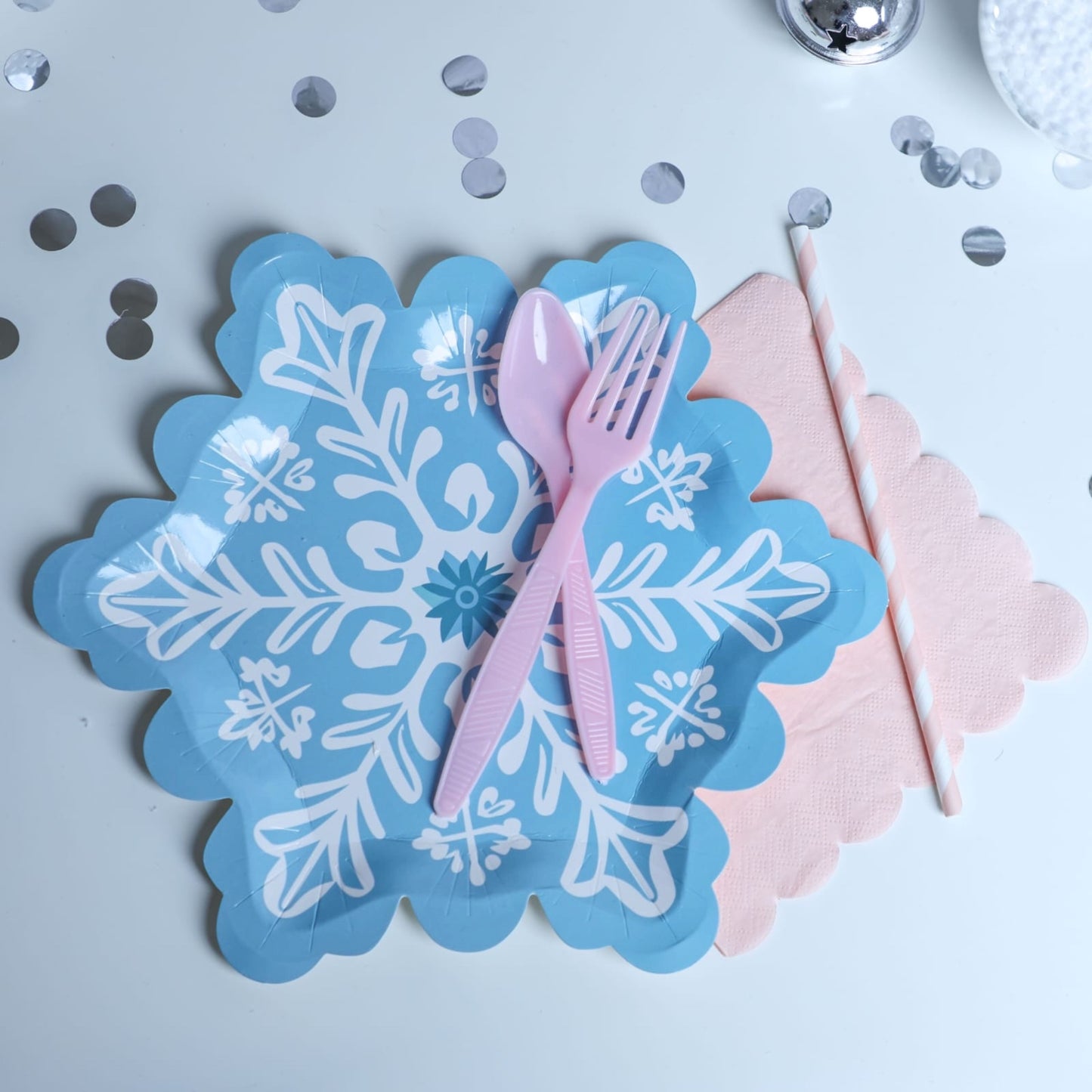 Blue Snowflake Big Plates - 8 Pcs
